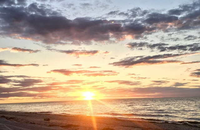 North Fork Oasis Walk to Private Deeded Beach with Beautiful Year Round Sunsets