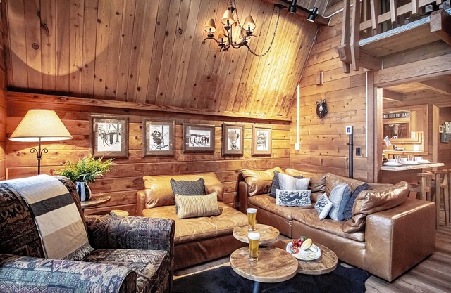 North Westridge 111 Next to Cupp Runn Spacious 6 Br Lux Home