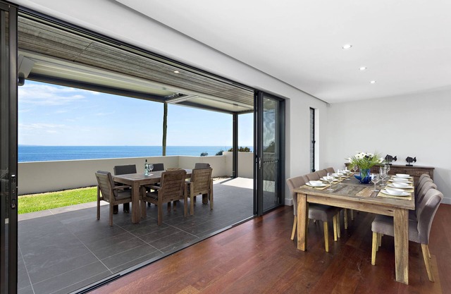 Northern Vista - Panoramic ocean views