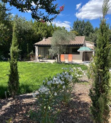 Nouveau gîte en Provence avec piscine sur Arles