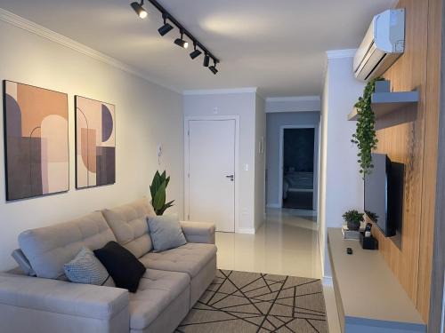 Novo! No Centro de Pomerode, perto de tudo