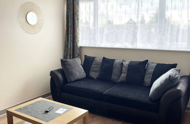 nPenn Gardens - Two Bedroom Apartment