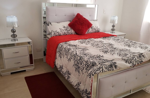 Nuevo, moderno y tranquilo apartamento, excelente para el descanso
