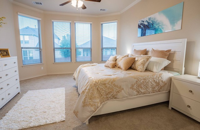 NW Austin Getaway in Leander, Crystal falls Golf Course,HEB Center, Cedar Park