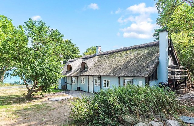 "Nyyrikki" - 100m from the sea by Interhome