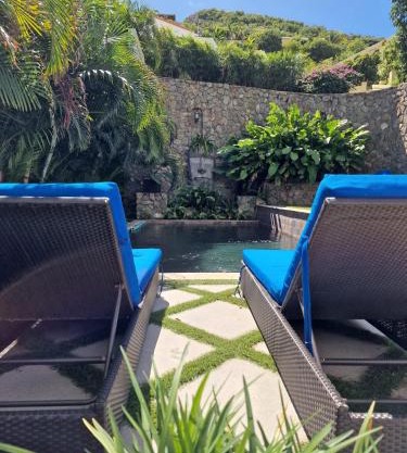 OASIS deluxe 1 bedroom apartment with Pool