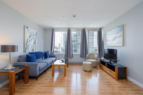 Obasa Suites @ The Hamilton
