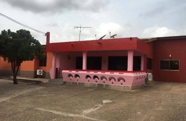 Obiba J.K Guest House