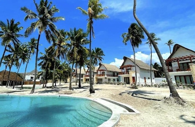 Ocean Front Villa with pool, Zanzibar
