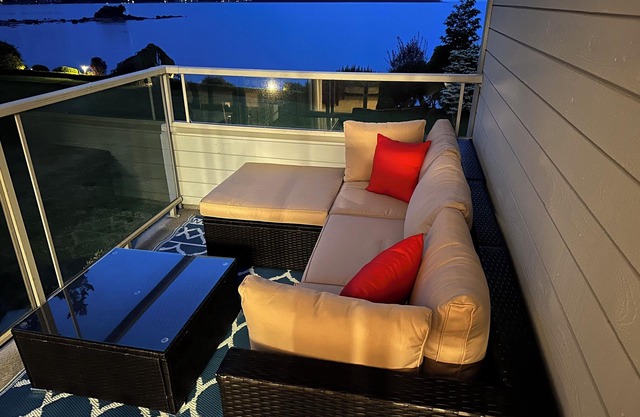 Ocean front with stunning views! Gardens, trails, pools, and more. Pure beauty!