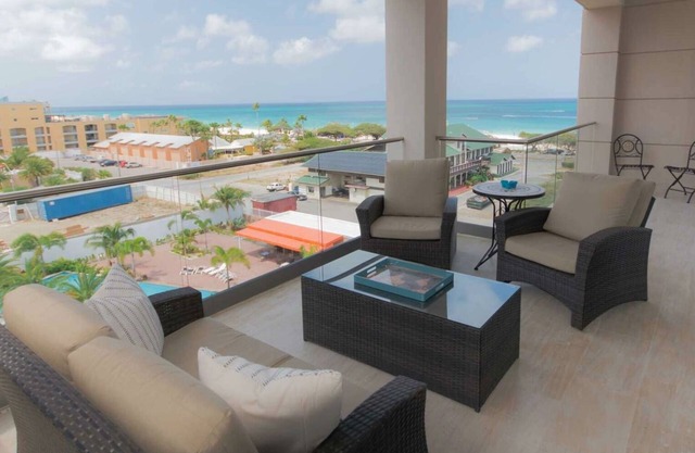 OCEAN GEM- STUNNING CONDO INCLUDES PLATINUM SERVICES