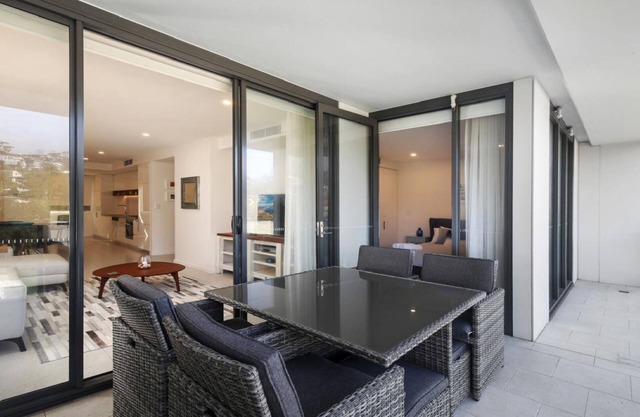 OCEAN LANE | Short walk to beach | Accom Holidays
