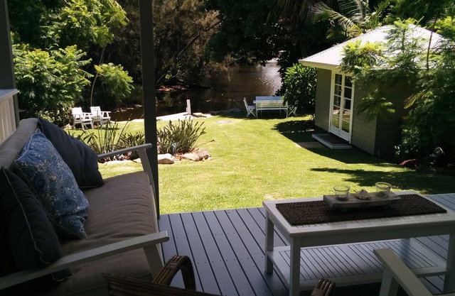 OCEAN PEARL ~ Beachfront, Lagoon Backyard, Pet Friendly