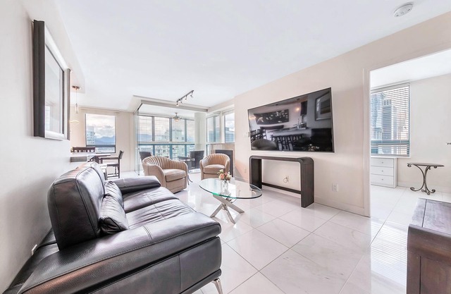 Ocean View Condo in Downtown Vancouver