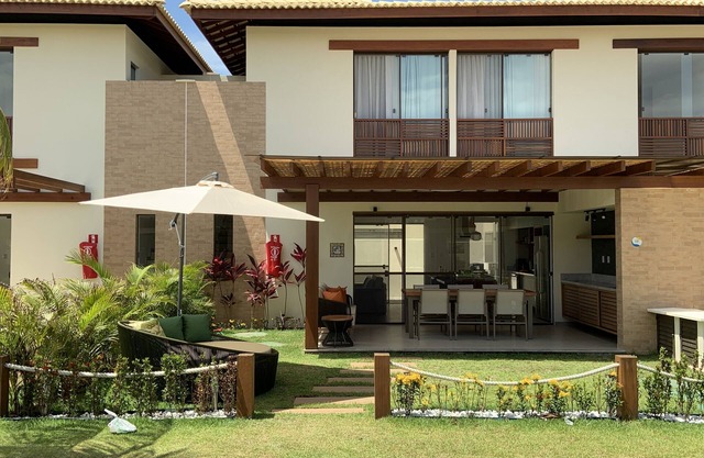 Ocean view house Imbassai beach 2 bedrooms 7 beds, seafront gated condominium.