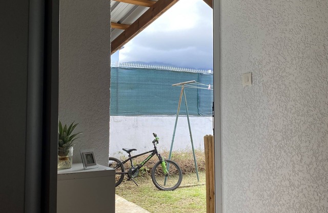 Ocean view Spa/pool Terrace and beautiful garden 30% discount for 4 weeks