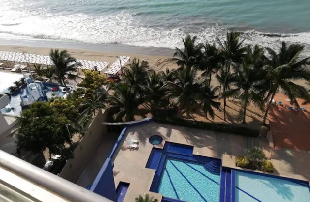 Ocean View Suite - Resort Playa Azul, Tonsupa