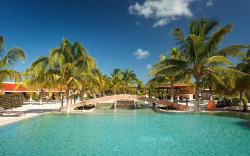 Oceanfront, 2 huge pools, Relax and enjoy Celestun Nature
