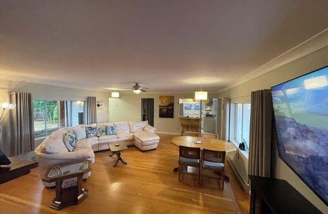 Oceanfront Beachcroft House