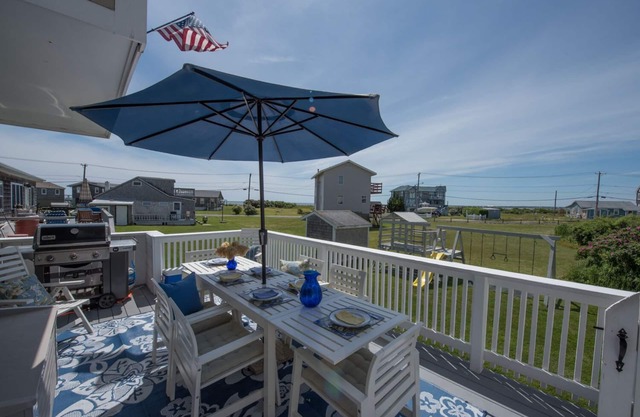 Oceanfront Family Retreat - Walk to Beach - 5BR with Play Area and Sunset Views