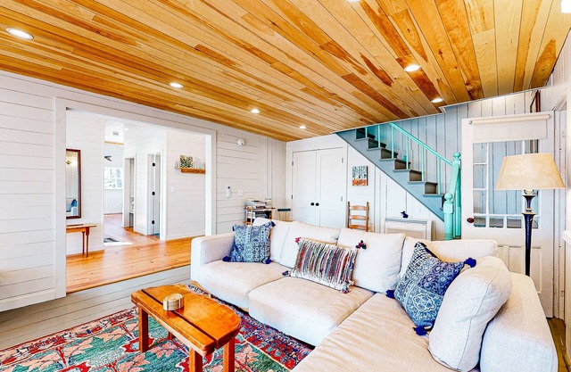 Oceanfront home on 6 acres with multi-level deck & spectacular view