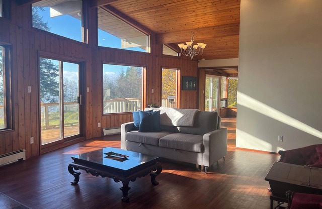 Oceanfront Lodge: your private, family-friendly retreat in the trees