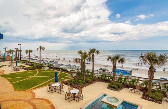 Oceanfront Pool, Hot Tub, Fire Pit & Direct Beach Access-10% off 7 night stay!