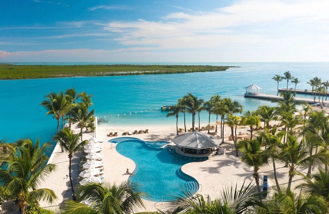 Oceanfront Studio, All-Inclusive Suite at Blue Haven