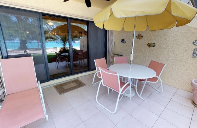 Oceanfront Serenity on 7 Mile Beach, Ground Floor, Fully equipped Condo