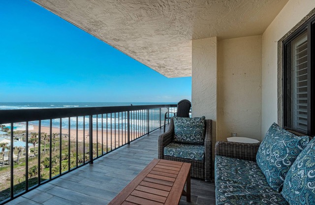 Oceanfront with great beach views from all rooms & balcony, heated pool, and garage