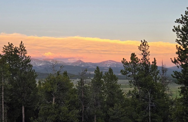 Off grid 2-bedroom camper in Leadville,CO