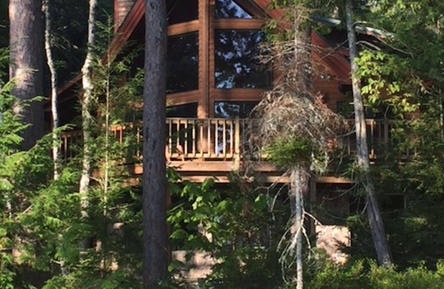 Off the Grid Privacy - Well Appointed Green Rental on Sebec's "Big Lake"