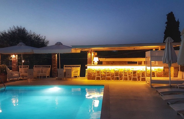 Oikies Small Elegant Houses