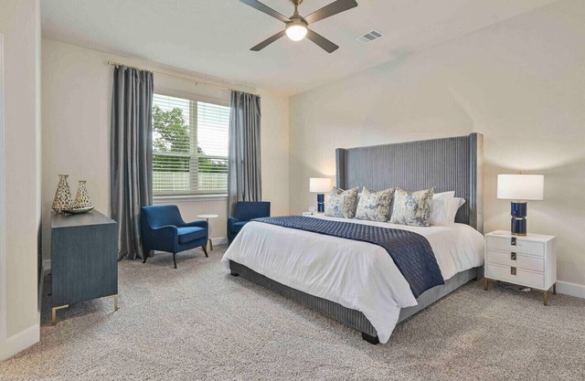 Ol’ Army Escape ~ Aggieland Vacation Rental