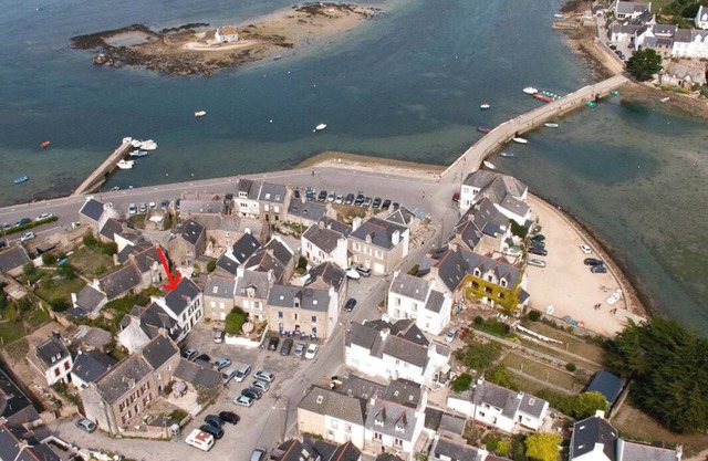 Old fisherman's house in St Cado charm, authenticity and comfort