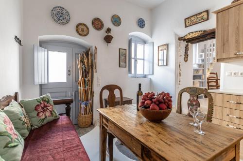 Old Mansion in Melanes