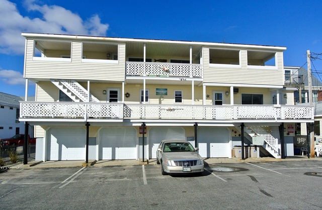 Old Orchard Beach House Condo with Ocean View