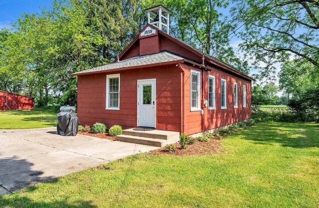Old School Charm Sleeps 6
