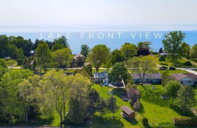 Olive & Oak Cottage in Bluewater