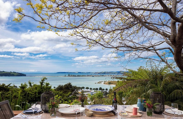 Omaha Views Hideaway - Fantastic Location in Whangateau