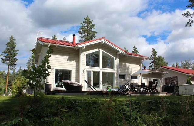 Omakotitalo Vierumäellä X A house near Vierumäki sports center