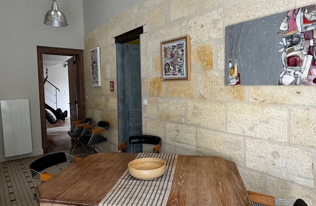 On the corniche de la gironde one- or two-bedroom apartment