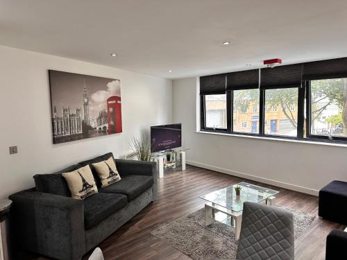 One-bed Luxury Apartment B11SA by LiveComfortably