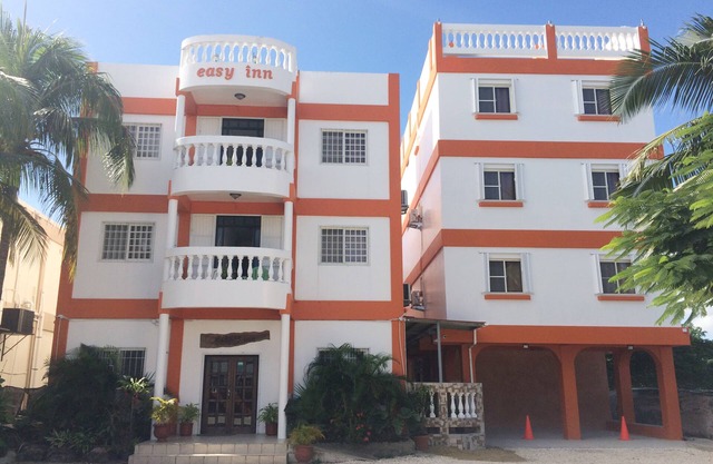 ONE BED ROOM AT EASY INN HOTEL-2