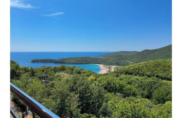 One-bedroom Apart, with panoramic view, Prijevor