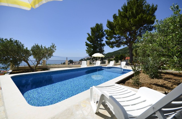 One bedroom apartment with terrace and sea view Baška Voda, Makarska (A-12442-d)