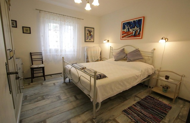 One bedroom apartment with terrace Vinjerac, Zadar (A-13811-a)