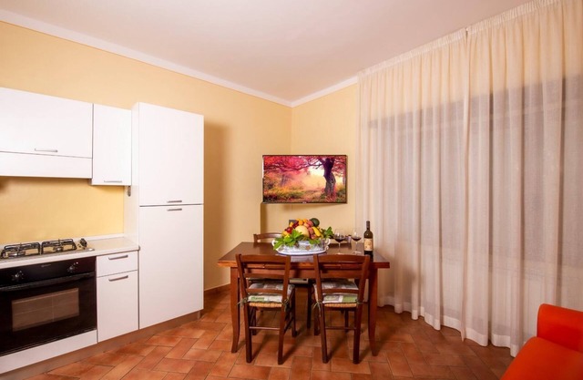 One Bedroom Apartment