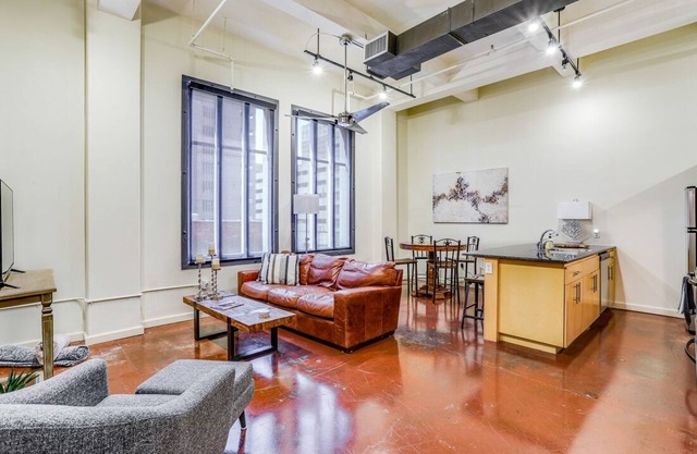 One Bedroom Industrial Loft in Downtown Fort Worth