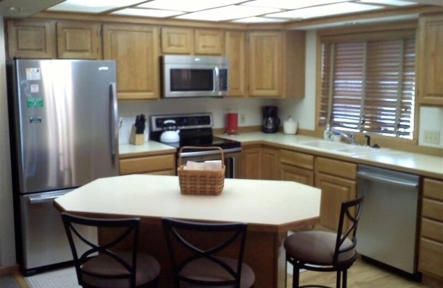 One Level Golf/Fishing/Hiking/Skiing Condo